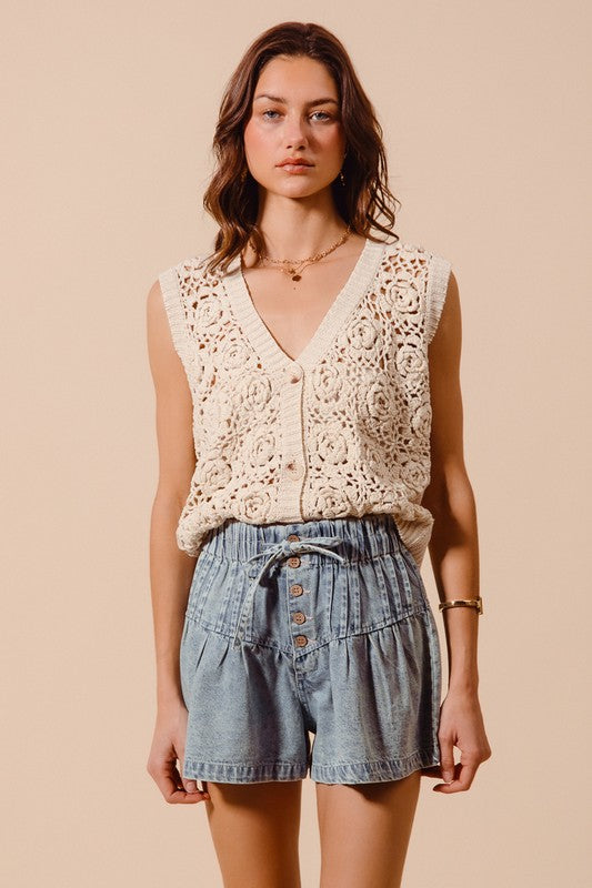 The Sutton Sweetheart Button Denim Shorts